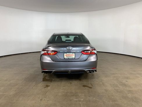 Used 2024 Toyota Camry SE w/ Convenience Package image 10