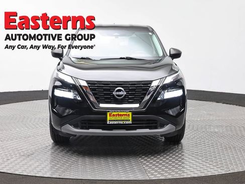 Used 2023 Nissan Rogue S AWD/4WD image 2