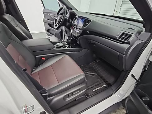 Used 2026 Honda Ridgeline Black Edition image 42
