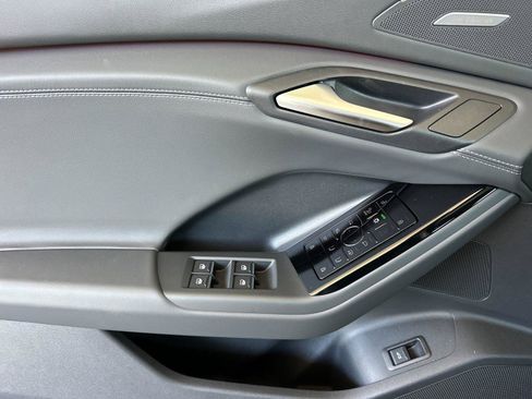 New 2027 Audi Q6 e-tron Premium Plus AWD/4WD image 10