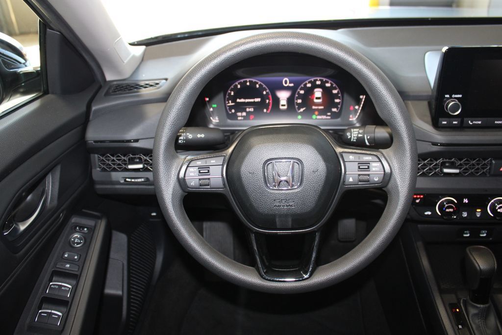 Certified 2025 Honda Accord SE image 11