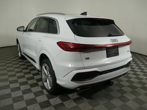 New 2025 Audi Q5 Premium Plus image 5
