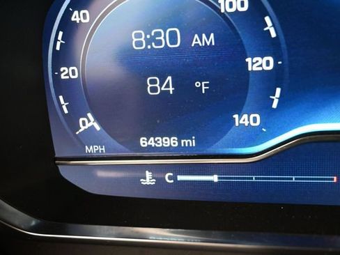 Used 2024 Chevrolet Suburban Premier AWD/4WD image 19