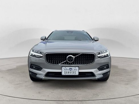 Certified 2025 Volvo V90 B6 Cross Country Plus image 27