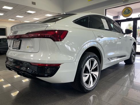Used 2024 Audi Q8 e-tron Premium AWD/4WD image 5