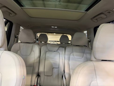 Used 2024 Volvo XC90 B6 Ultimate image 37