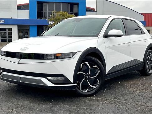 Certified 2024 Hyundai Ioniq 5 SEL image 3