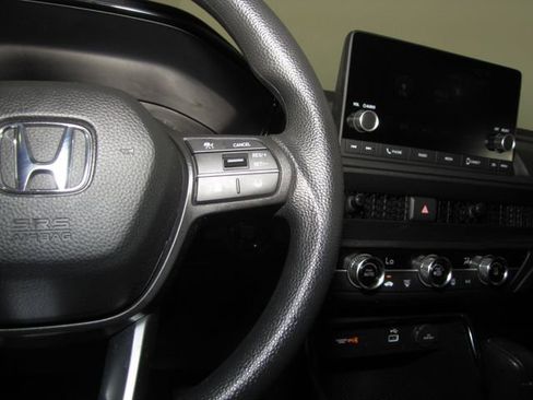 Certified 2025 Honda CR-V LX image 6