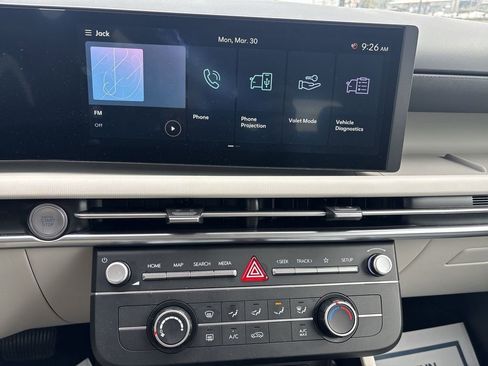 Certified 2025 Hyundai Tucson SE FWD image 12