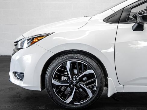 Used 2025 Nissan Versa SR w/ Trunk Package image 12