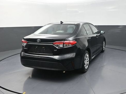 Used 2024 Toyota Corolla LE FWD image 8