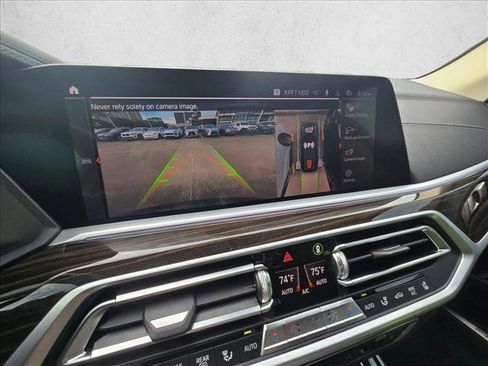 Used 2020 BMW X7 xDrive40i w/ Premium Package image 11