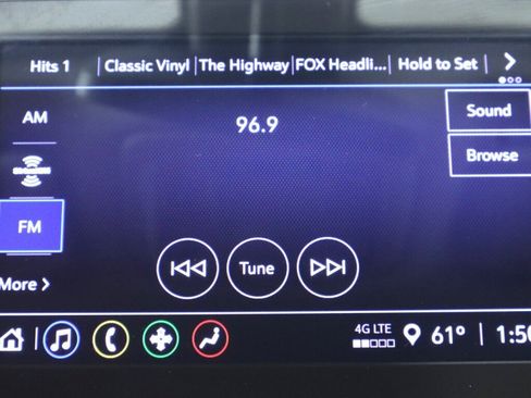 Used 2022 Chevrolet Malibu LT FWD image 16