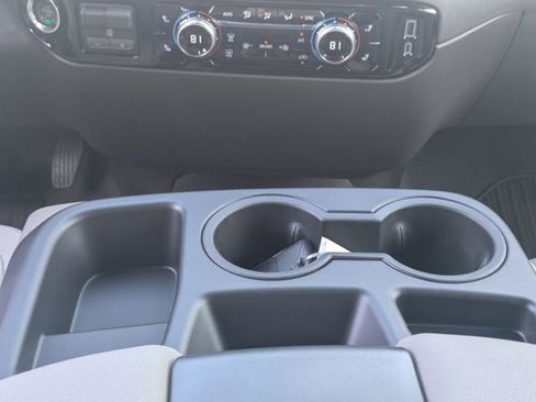 New 2026 GMC Sierra 1500 SLE image 20