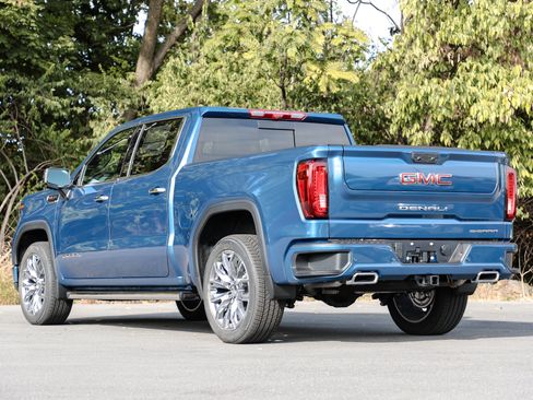 New 2026 GMC Sierra 1500 Denali w/ Denali Reserve Package image 9