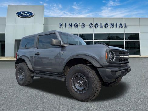 Used 2025 Ford Bronco 2-Door w/ Sasquatch Package AWD/4WD image 1
