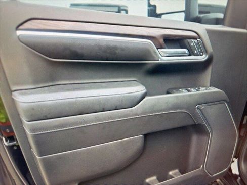 Used 2022 GMC Sierra 1500 SLT image 10