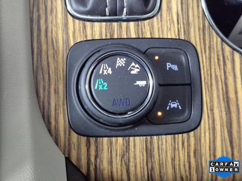 Used 2019 GMC Acadia Denali w/ Technology Package image 16