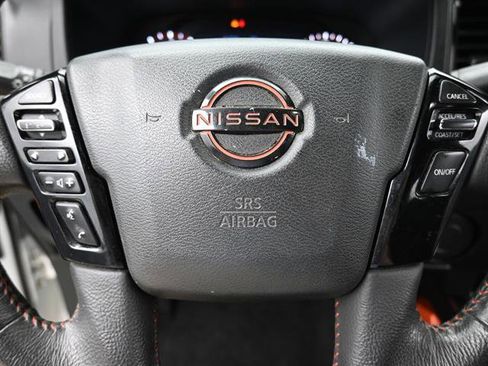 Used 2022 Nissan Frontier Pro-X image 11