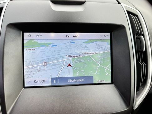 Used 2019 Ford Edge Titanium w/ Equipment Group 301A image 21