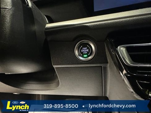 Used 2025 Chevrolet Traverse LT AWD/4WD image 14
