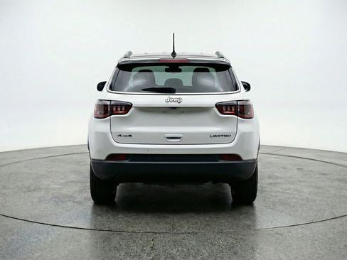 Used 2025 Jeep Compass Limited AWD/4WD image 7