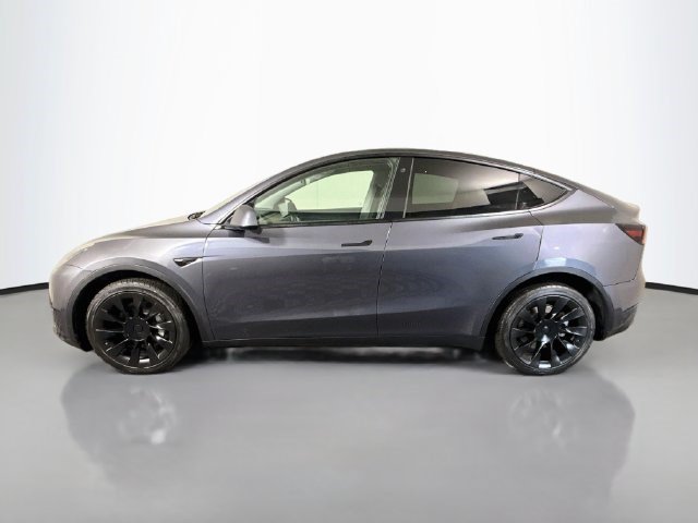 Used 2022 Tesla Model Y Long Range AWD/4WD image 6