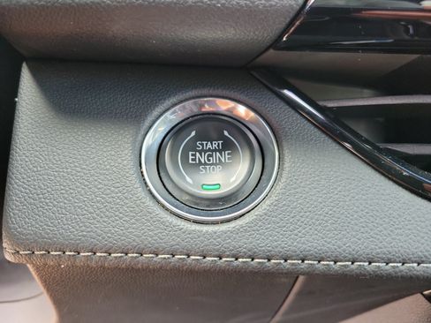 Used 2025 Buick Enclave Preferred FWD image 18