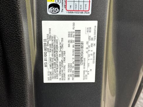 Used 2010 Ford Mustang GT image 26