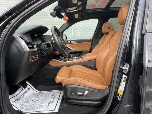 Used 2021 BMW X5 xDrive40i w/ M Sport Package image 11