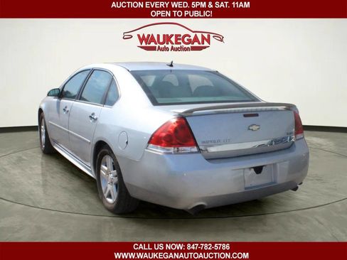 Used 2011 Chevrolet Impala LTZ FWD image 4
