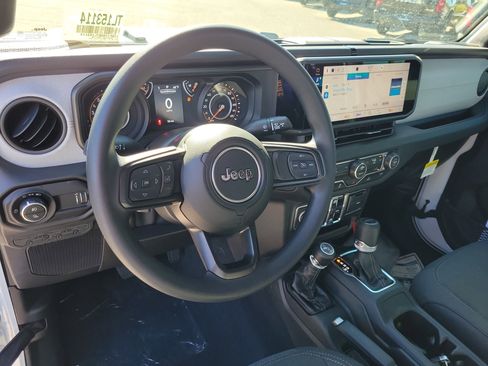 New 2026 Jeep Gladiator Sport image 12