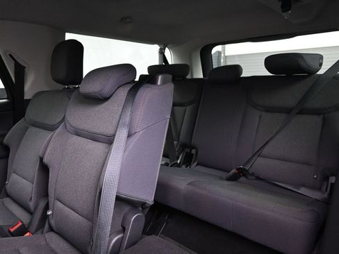 Used 2025 Ford Expedition Max Active AWD/4WD image 17