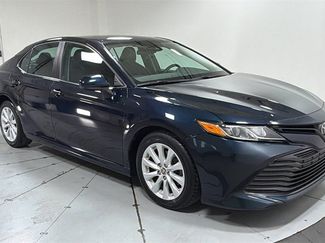 Used 2020 Toyota Camry LE video 3