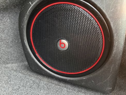 Used 2015 Chrysler 300 Limited w/ Driver Convenience Group image 37