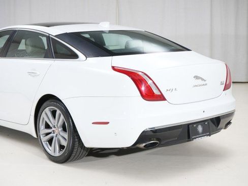 Used 2016 Jaguar XJ L Portfolio image 15