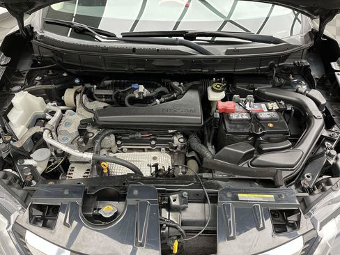 Used 2020 Nissan Rogue SV AWD/4WD image 25