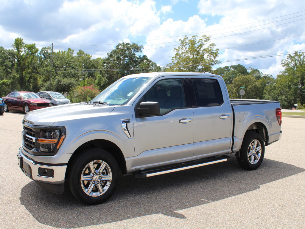 Used 2025 Ford F150 XLT w/ Equipment Group 301A Standard RWD image 2
