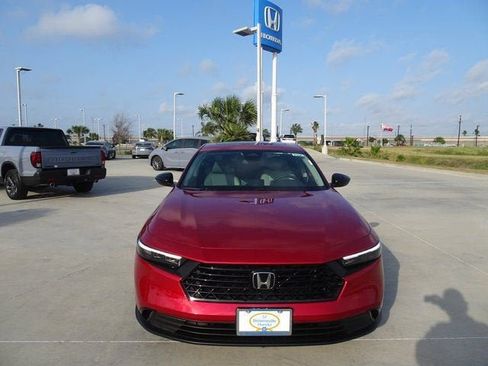 New 2026 Honda Accord SE image 2