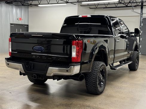 Used 2018 Ford F250 Lariat w/ Lariat Ultimate Package AWD/4WD image 14