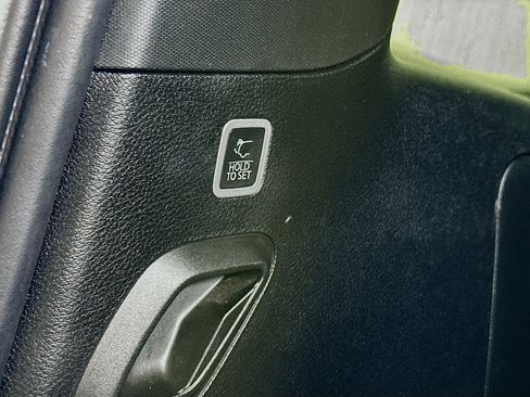 Used 2022 Jeep Wagoneer Series I w/ Premium Group I image 32