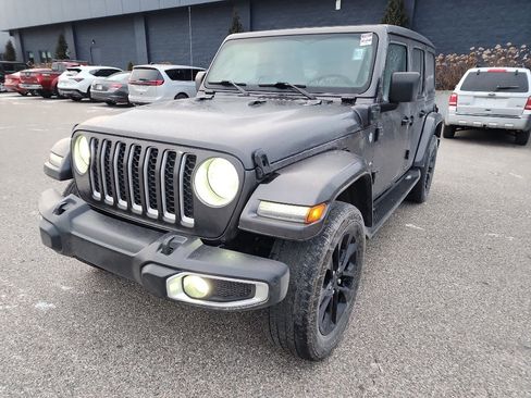 Used 2021 Jeep Wrangler Unlimited Sahara w/ Cold Weather Group image 3