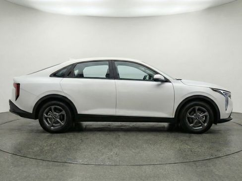 Used 2025 Kia K4 LXS FWD image 11