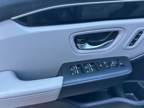 Certified 2024 Honda Pilot EX-L image 12