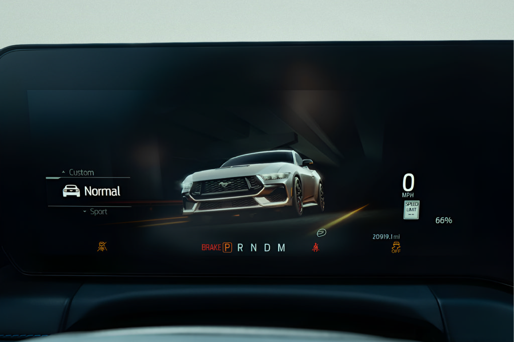 Used 2024 Ford Mustang Dark Horse RWD image 30