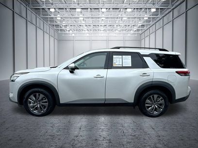 Certified 2024 Nissan Pathfinder SV