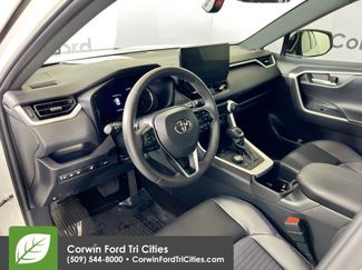 Used 2023 Toyota RAV4 XSE w/ XSE Grade Weather Package AWD/4WD video 3