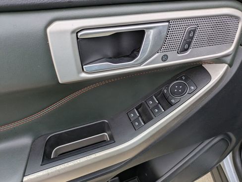 Used 2022 Ford Explorer Timberline w/ Timberline Technology Package image 10