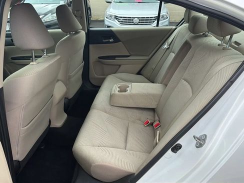 Used 2015 Honda Accord LX image 19