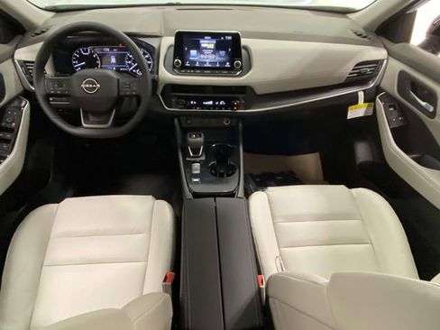 New 2026 Nissan Rogue SV FWD image 10
